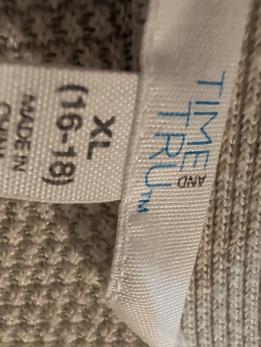 Time and Tru Open-Front Beige Cardigan with Pockets - Picture 2 of 2